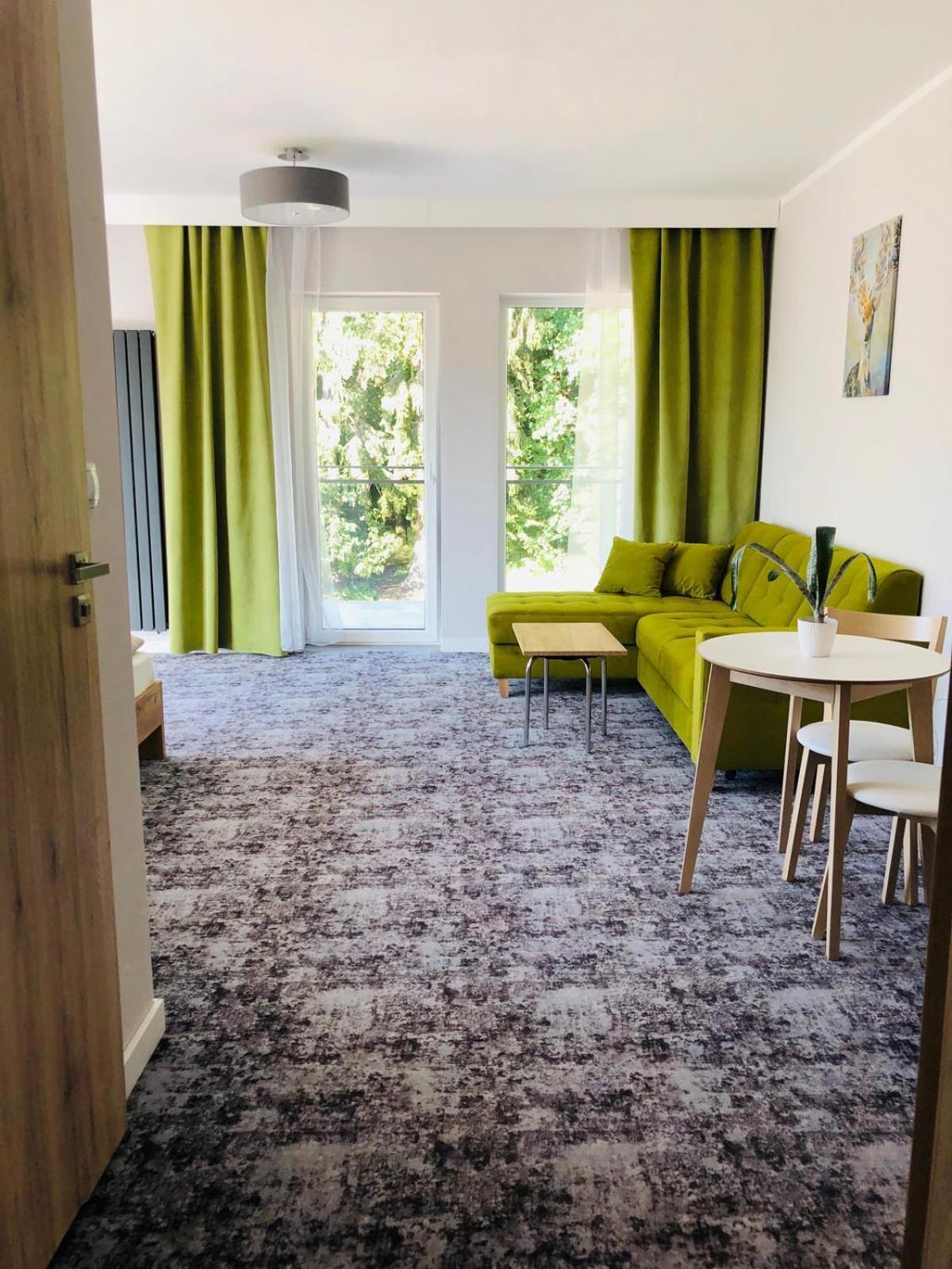 La Park Aparthotel Kudowa-Zdroj Dış mekan fotoğraf